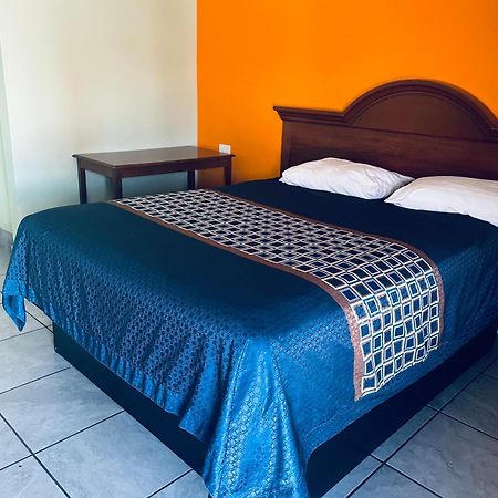 Belmont Motel Розуелл Екстер'єр фото